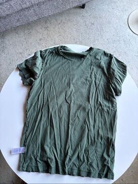Olive Green Soft cotton tee Top. Short sleeves